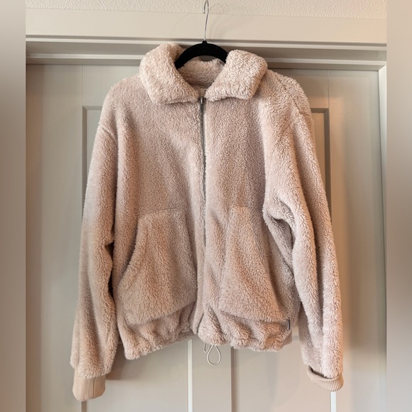 Billabong Jackets & Blazers - Billabong Cream Teddy Jacket